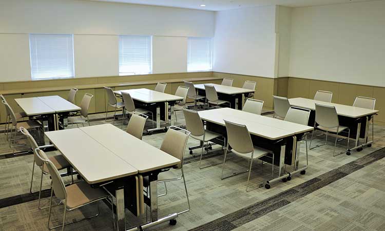Small-sized Meeting Room 202
