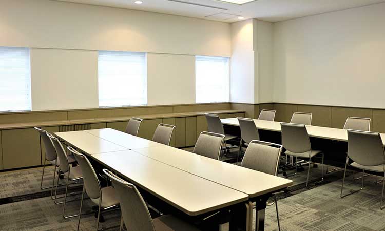 Small-sized Meeting Room 204